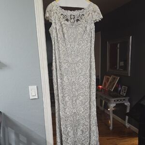 Tadashi Shoji Gray Fabric